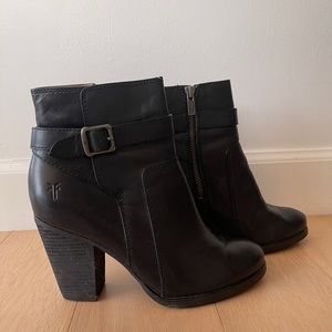 Frye Patty bootie 6.5 black